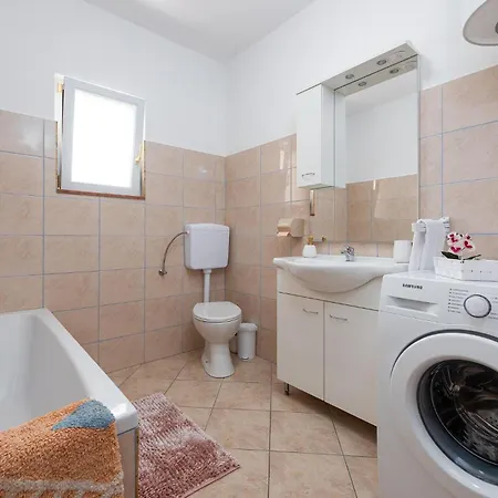 Awesome In 別荘 Gorica